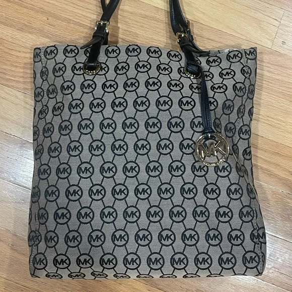 MICHAEL Michael Kors | Bags | Gently But Barely Used Mk 
